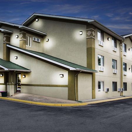 Мотель Super 8 By Wyndham Salem Va Экстерьер фото